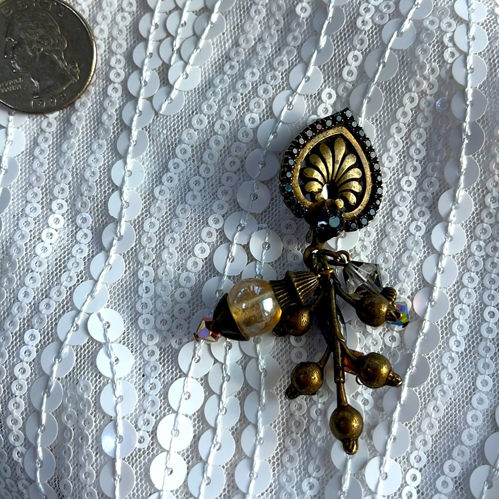 Victorian style sorrelli brooch signed